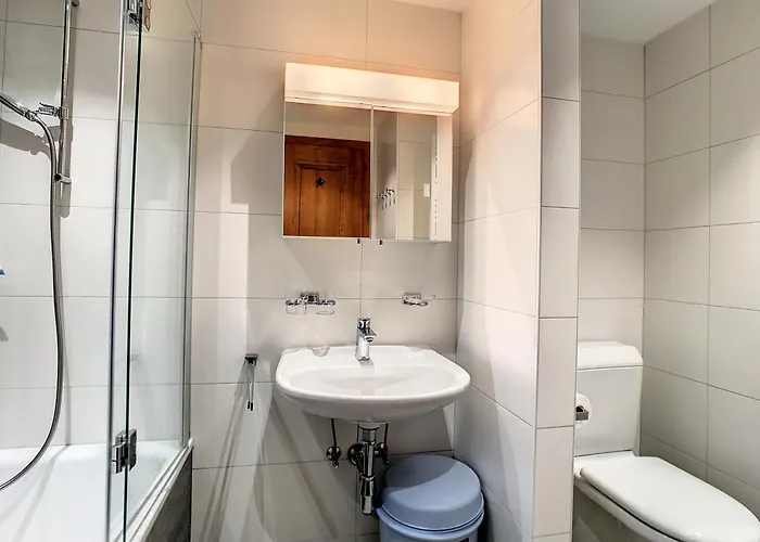 Hardy 115 アパート *