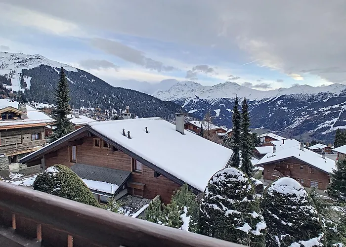 Hardy 115 アパート